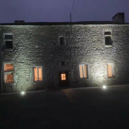 فندق مبيت وإفطار Fortified Farm La Foret-sur-Sevre